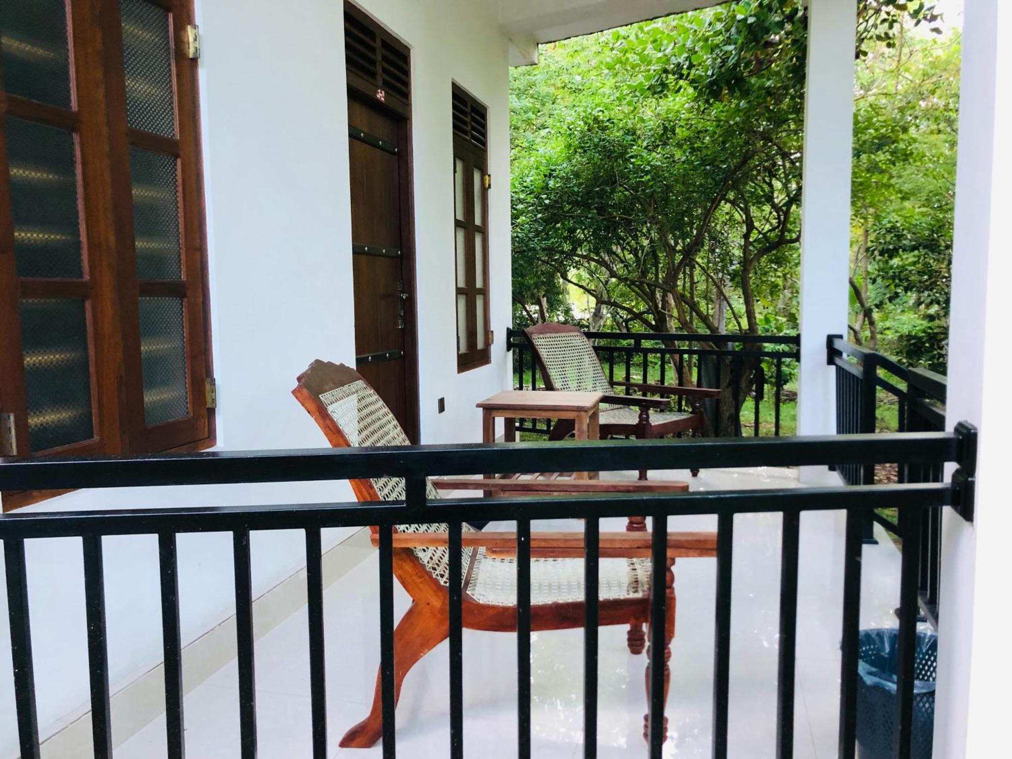 Calm Garden Cabanas Tangalle Exterior photo